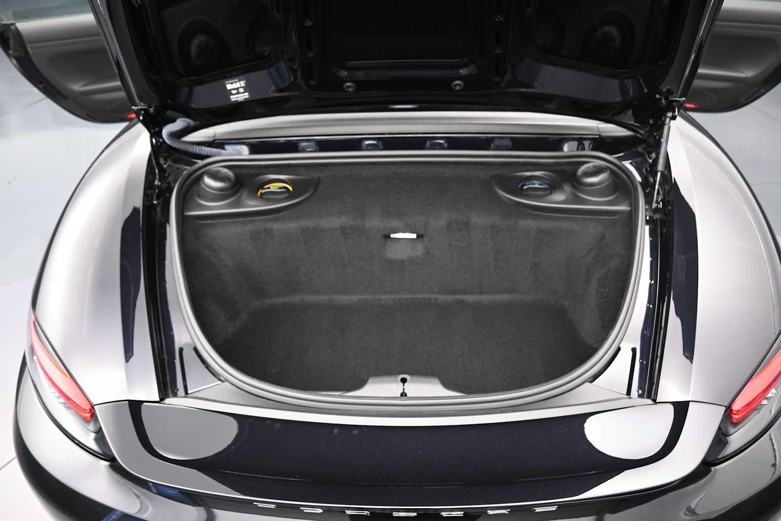 Certified 2024 Porsche 718 Boxster S RWD image 16