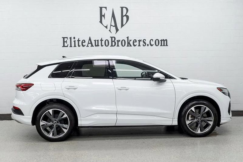 Used 2022 Audi Q4 e-tron Prestige image 5