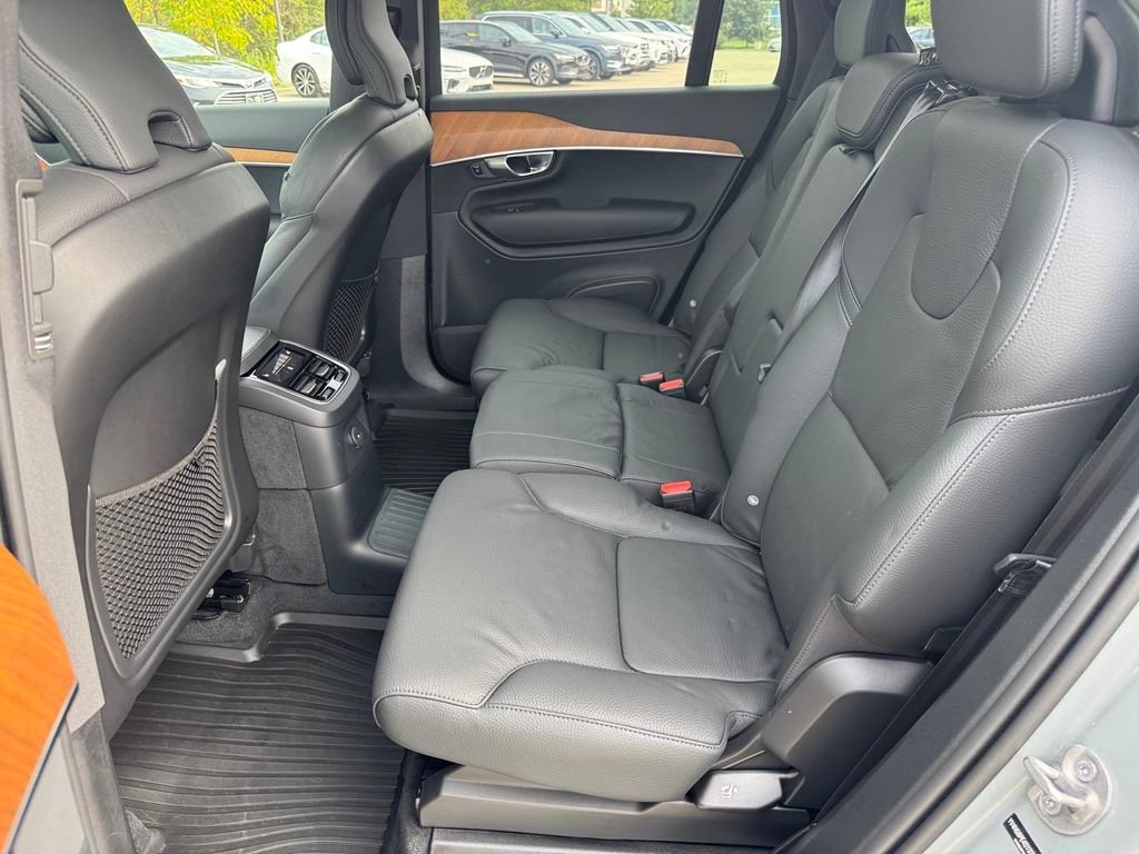 Certified 2025 Volvo XC90 T8 Plus w/ Protection Package AWD/4WD image 9