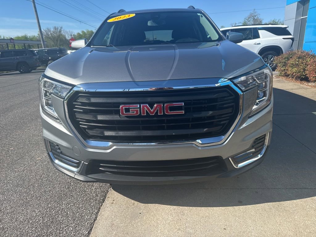 Used 2023 GMC Terrain SLE w/ Driver Convenience Package video 2