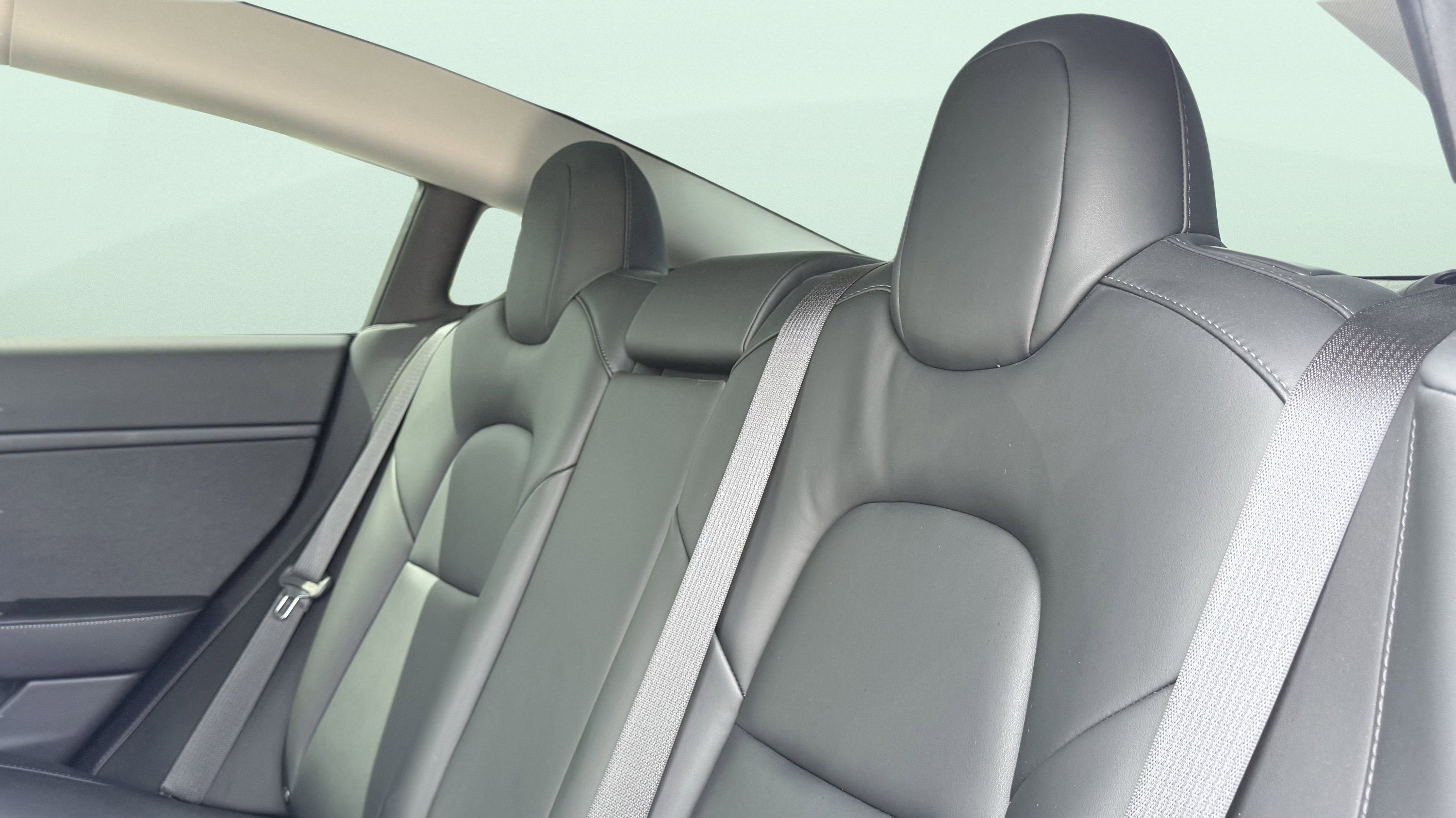 Used 2020 Tesla Model 3 Long Range image 34