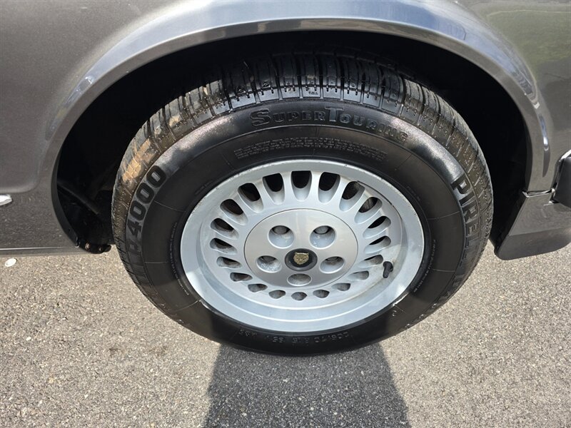 Used 1989 Jaguar XJ6 RWD image 36