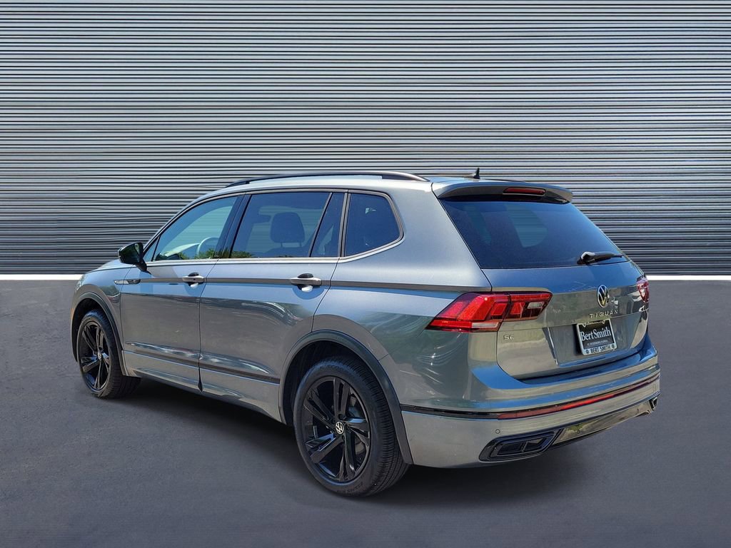 Used 2023 Volkswagen Tiguan SE R-Line image 4