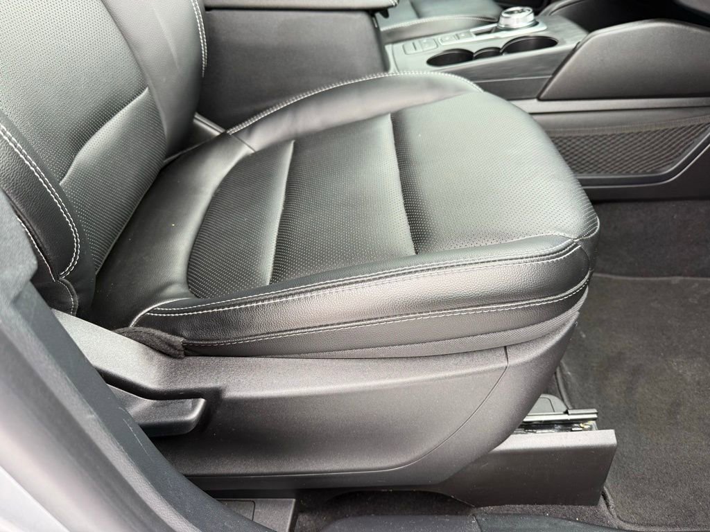 Used 2022 Ford Escape SEL image 28