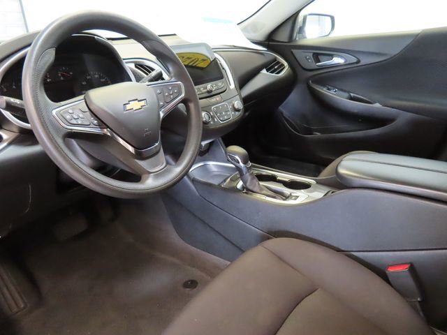 Used 2023 Chevrolet Malibu LT image 4