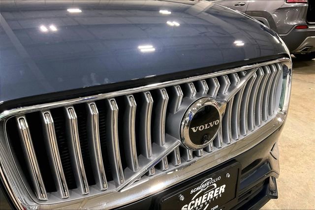 Certified 2024 Volvo XC90 B6 Ultimate image 32