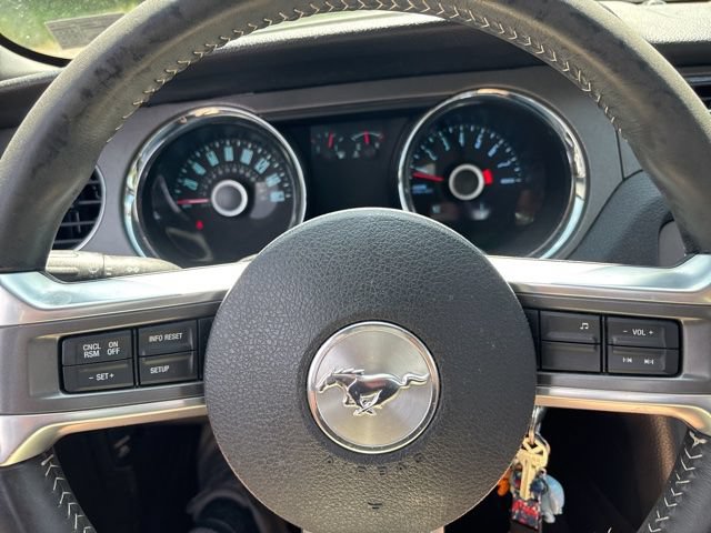 Used 2014 Ford Mustang Coupe RWD image 15