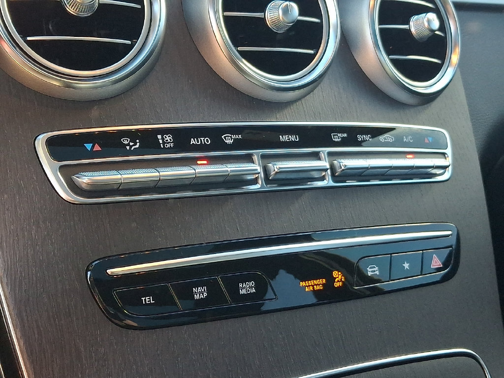 Used 2022 Mercedes-Benz GLC 300 4MATIC image 15