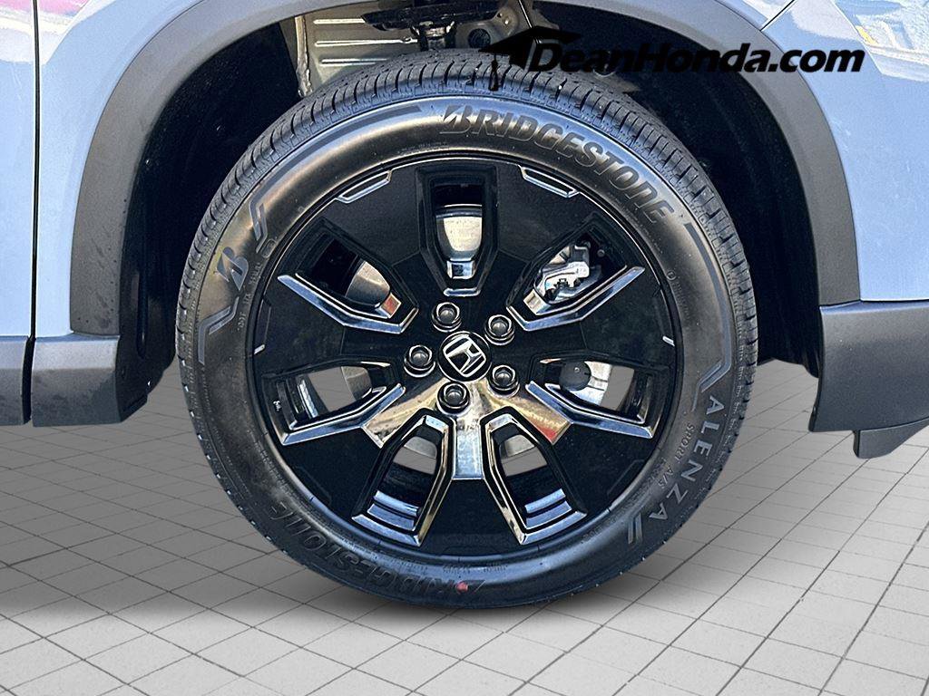 New 2026 Honda Pilot Black Edition image 9