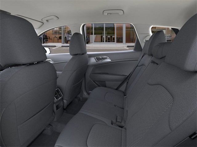 New 2025 Kia Sportage LX image 18