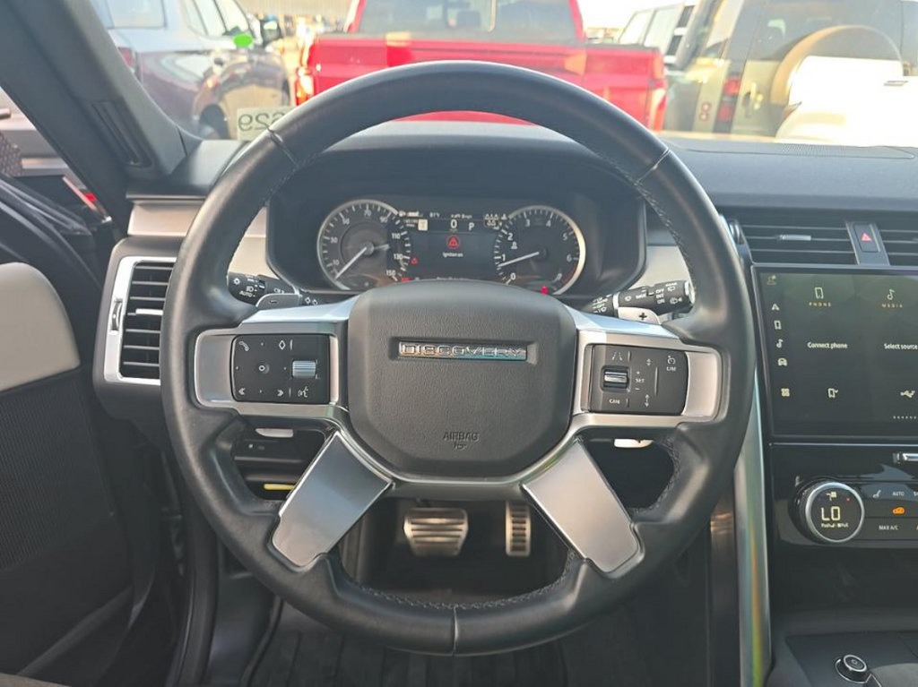 Used 2023 Land Rover Discovery S R-Dynamic AWD/4WD image 6