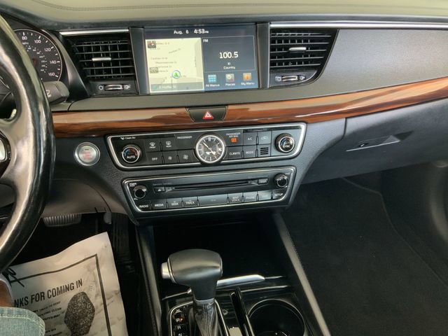 Used 2018 Kia Cadenza Technology image 22