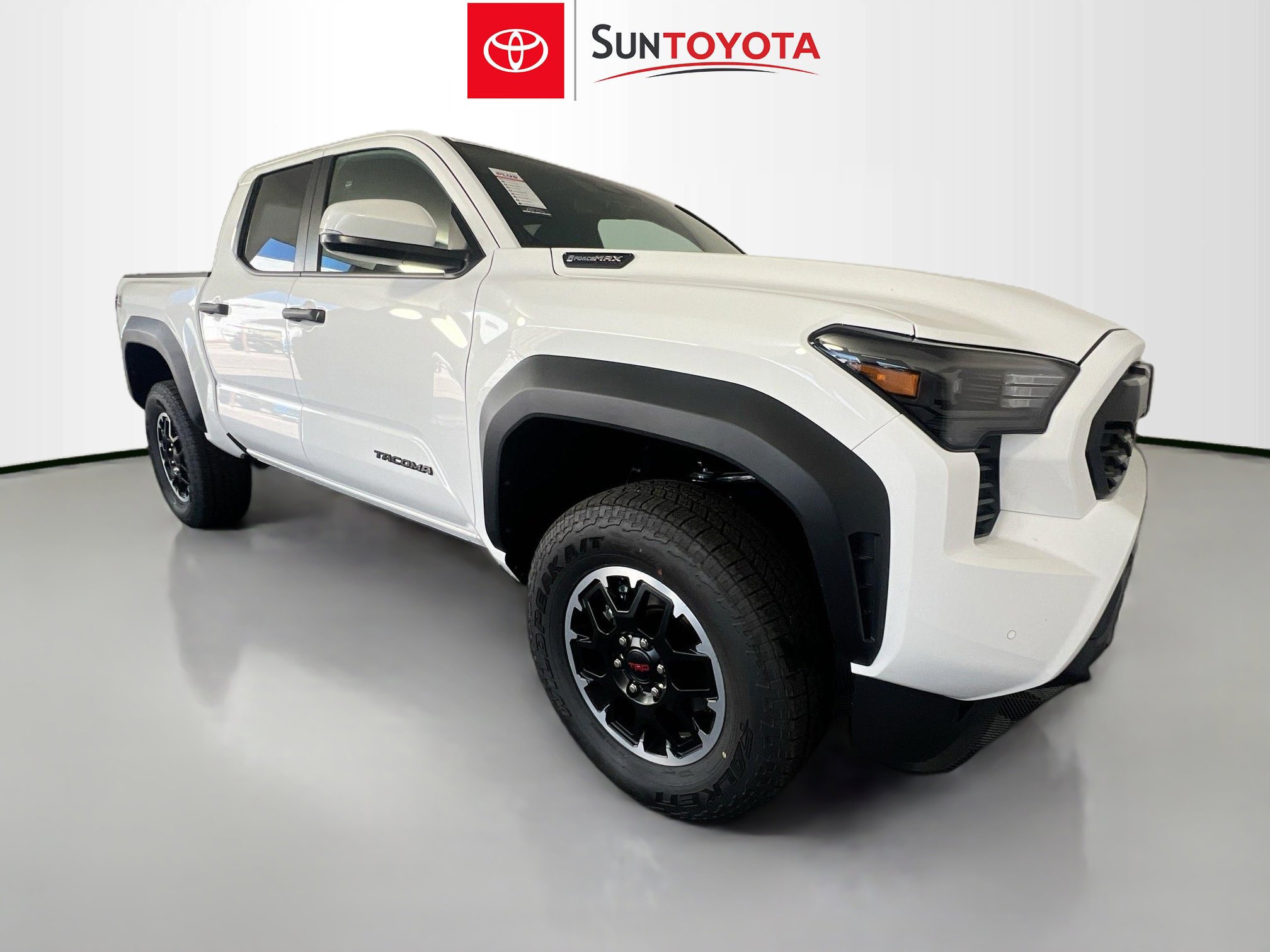 Used 2025 Toyota Tacoma TRD Off-Road w/ TRD Off Road Upgrade Package AWD/4WD image 1