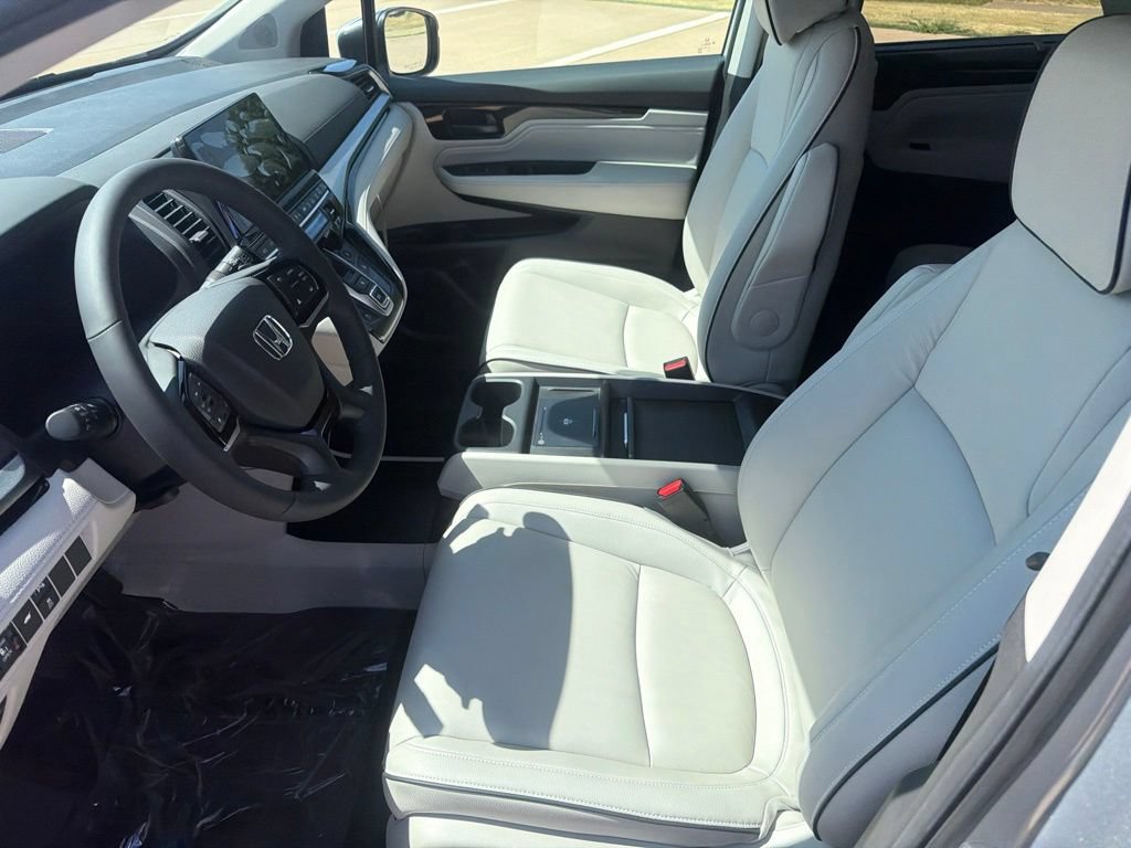 New 2026 Honda Odyssey Touring image 18