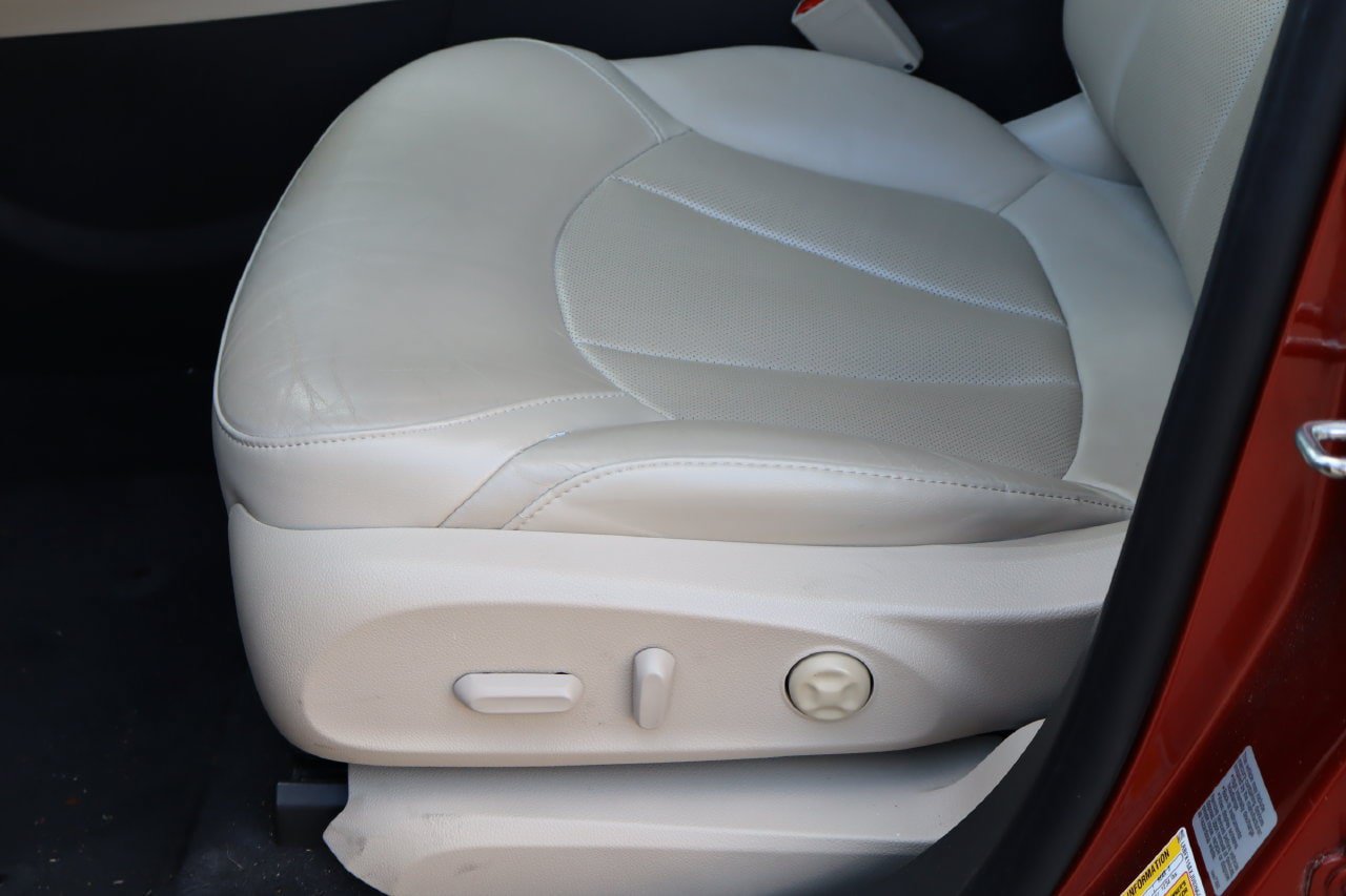 Used 2018 Buick Envision Essence FWD image 15