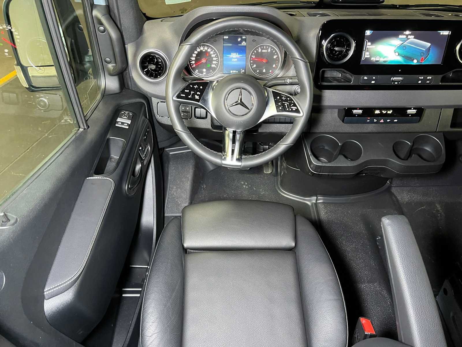 Used 2026 Mercedes-Benz Sprinter 2500 image 44