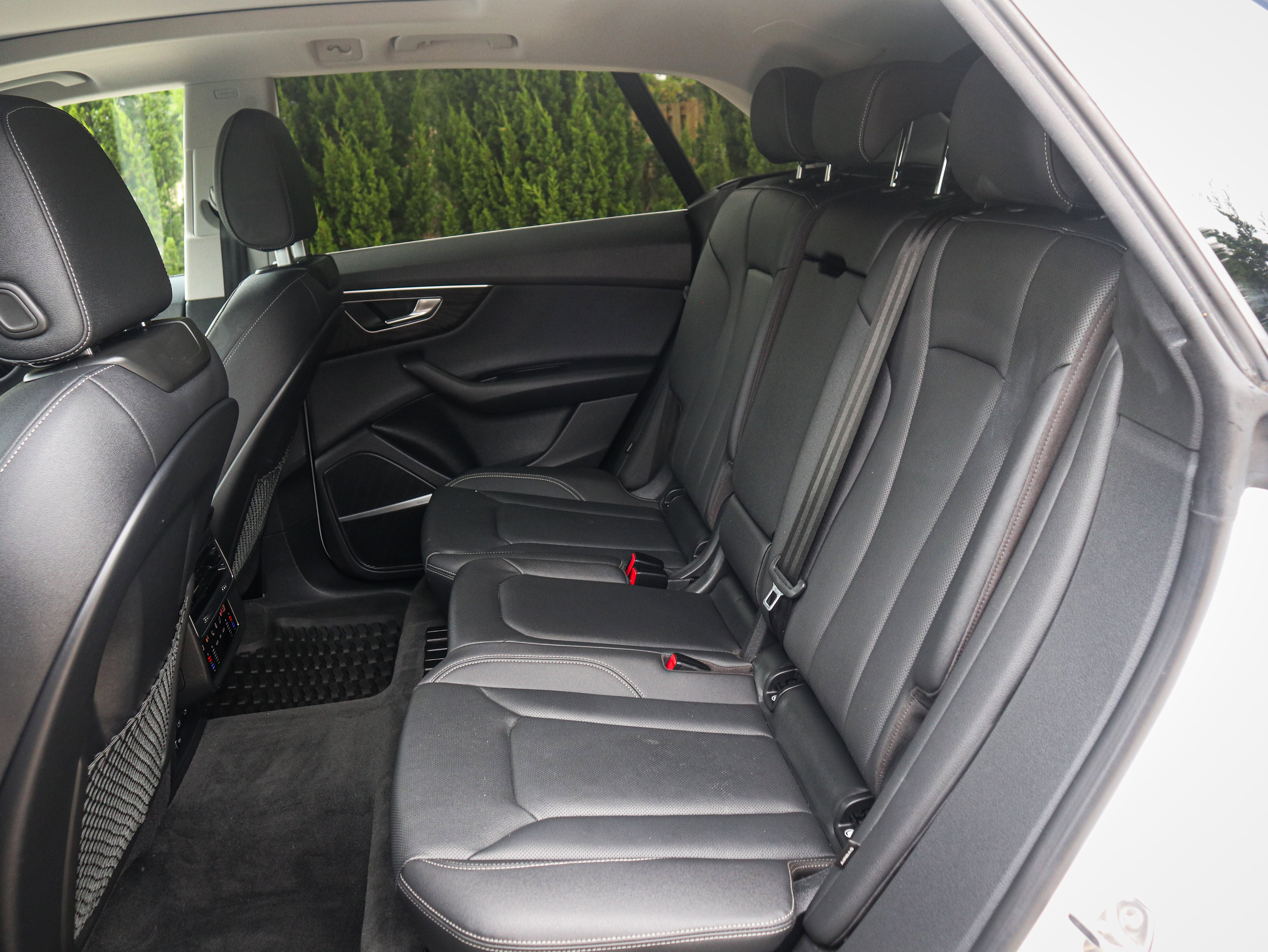 Used 2022 Audi Q8 Premium Plus image 30