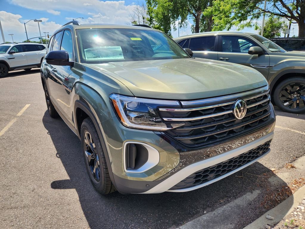 New 2026 Volkswagen Atlas Peak Edition