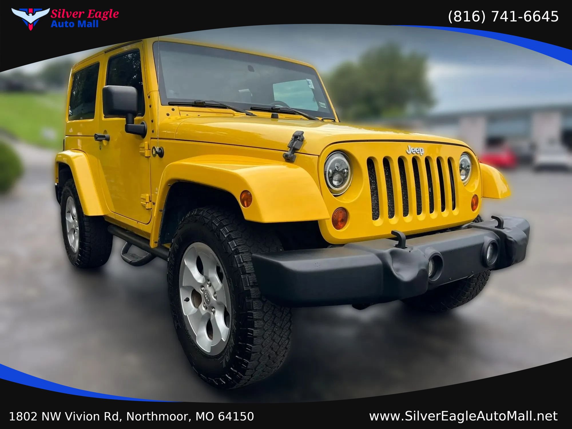 Used 2011 Jeep Wrangler Sahara AWD/4WD image 3