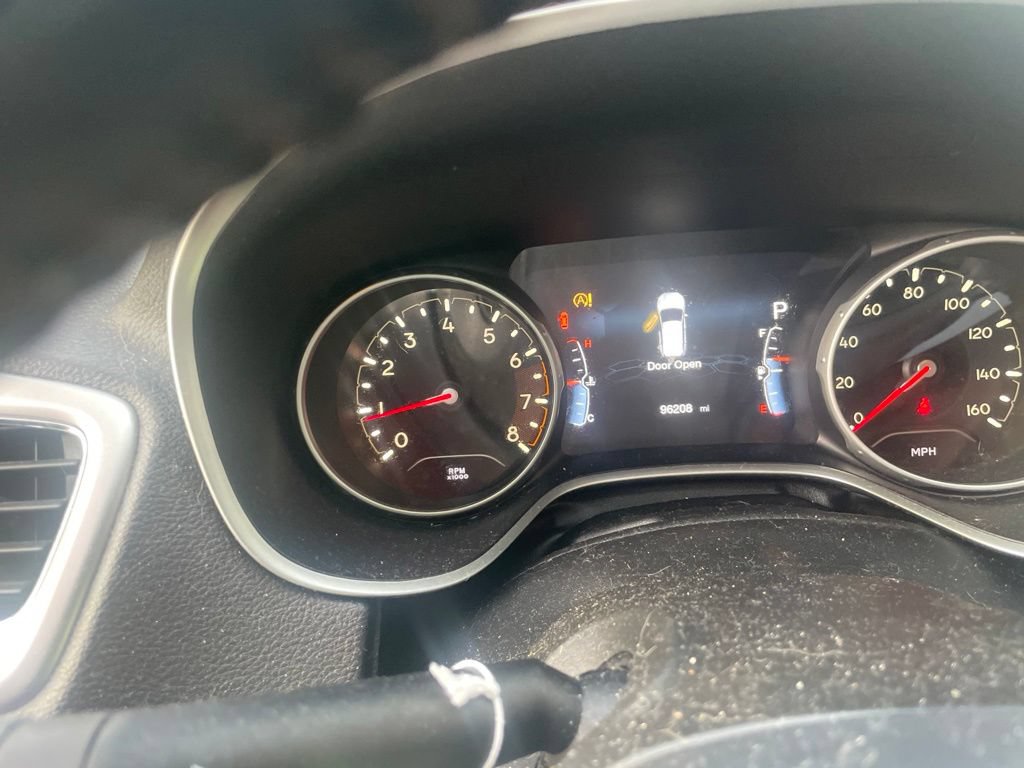 Used 2018 Jeep Compass Latitude w/ Popular Equipment Group FWD image 14