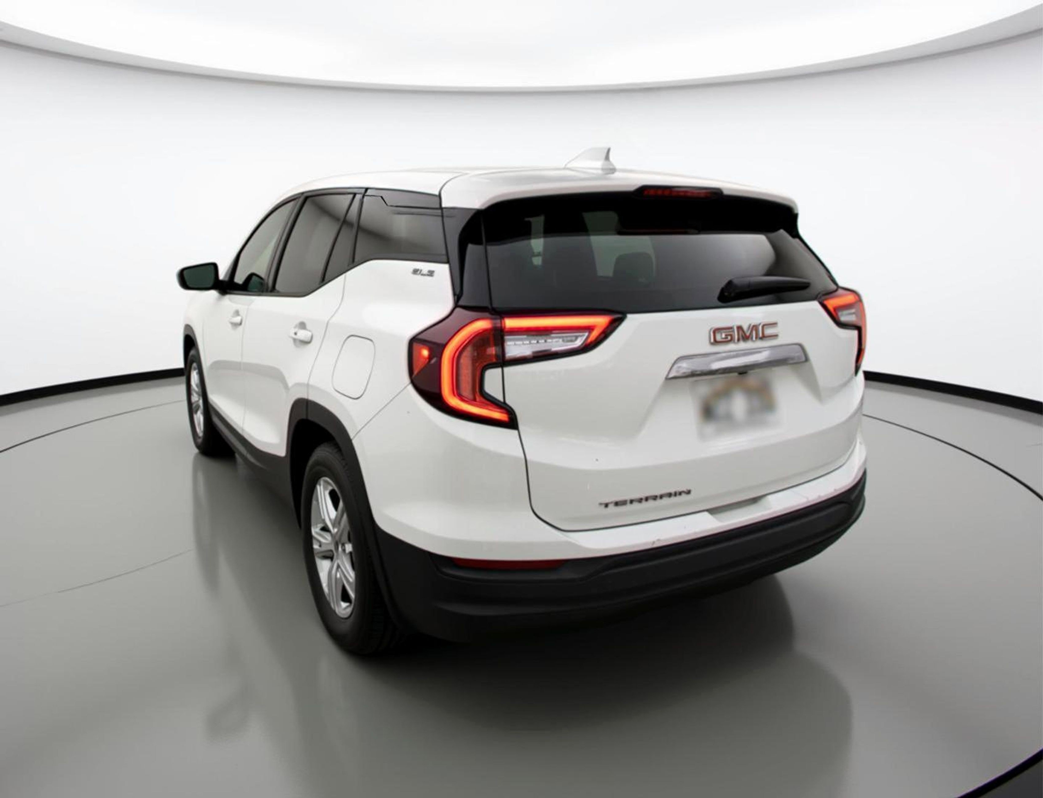 Used 2024 GMC Terrain SLE FWD image 6