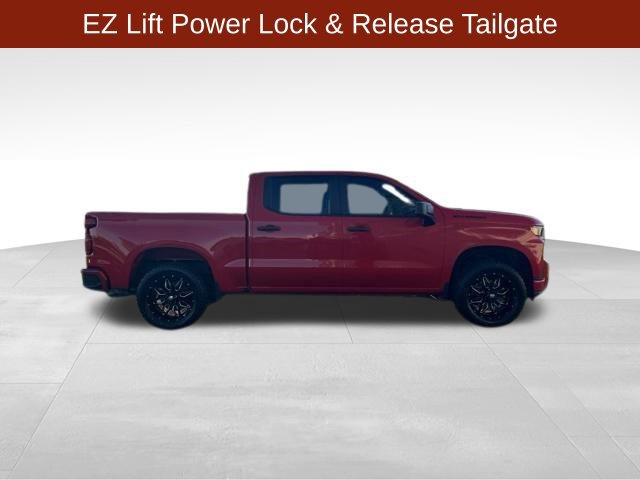 Used 2022 Chevrolet Silverado 1500 Custom w/ LPO, Blackout Package RWD image 8