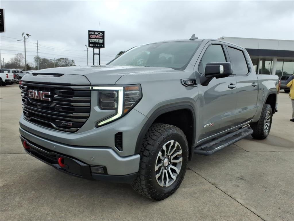 Used 2023 GMC Sierra 1500 AT4 w/ AT4 Premium Package image 3