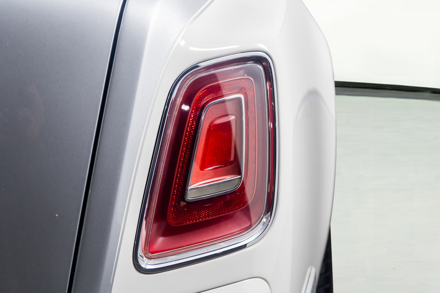 Used 2019 Rolls-Royce Phantom Sedan image 12