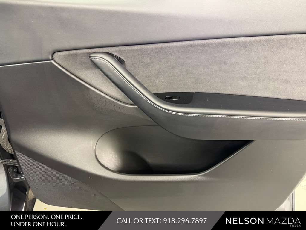 Used 2020 Tesla Model Y Long Range AWD/4WD image 41