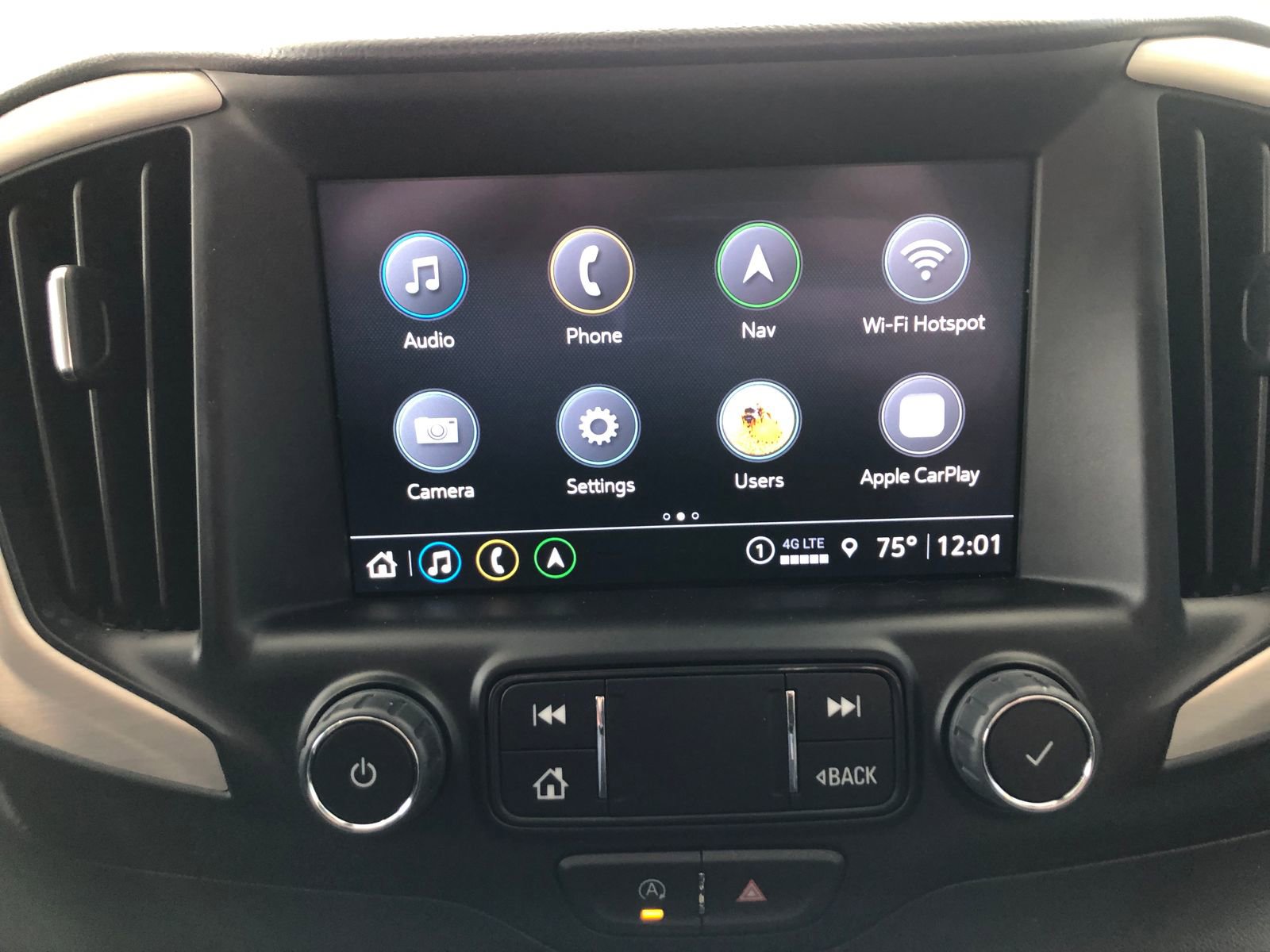 Used 2024 GMC Terrain Denali w/ Denali Premium Package image 30