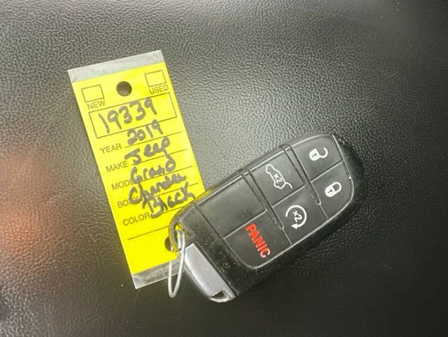 Used 2019 Jeep Grand Cherokee Altitude image 31