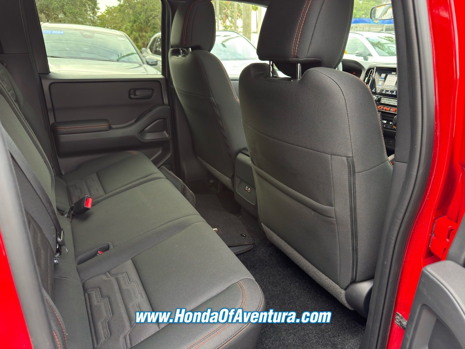 Used 2026 Nissan Frontier PRO-4X AWD/4WD image 10