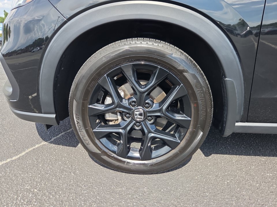Certified 2025 Honda HR-V Sport image 27