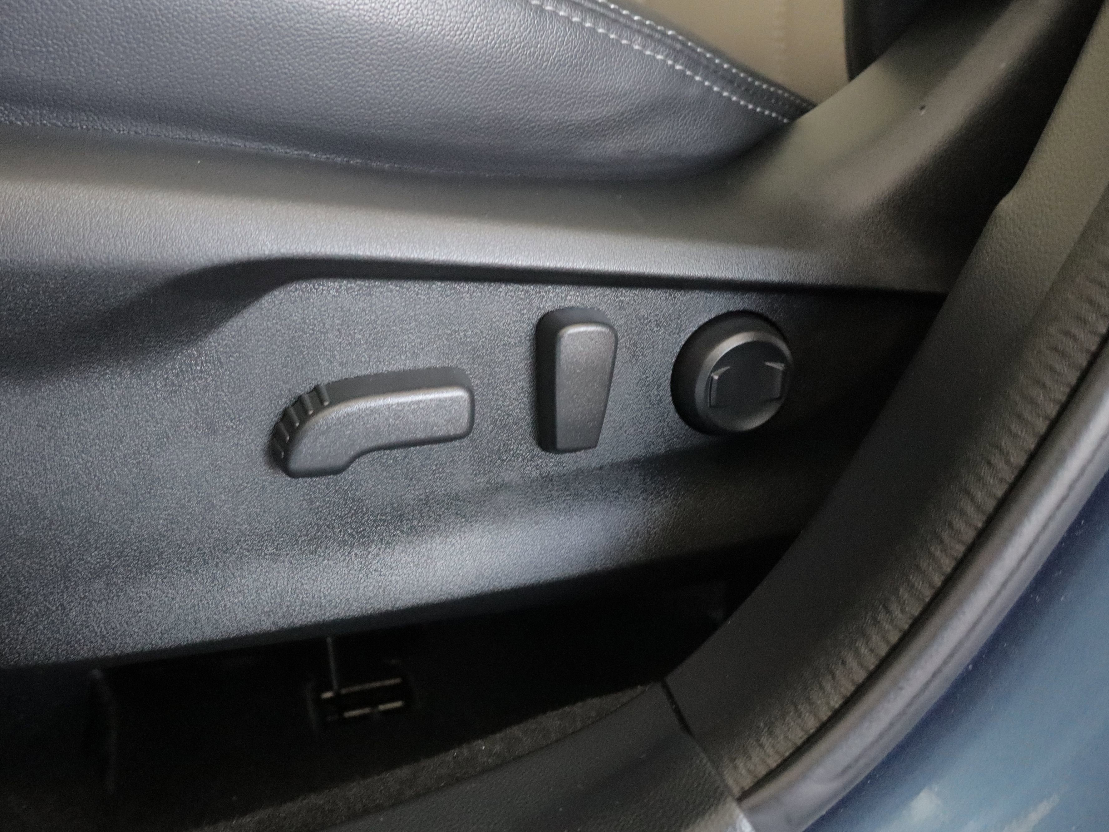 Used 2023 Subaru Forester Limited image 13