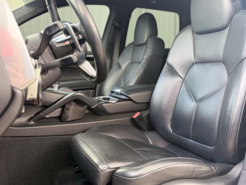Used 2016 Porsche Cayenne AWD/4WD image 16