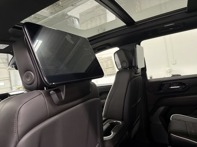 New 2026 GMC Yukon XL AT4 Ultimate w/ LPO, Illumination Package AWD/4WD image 20