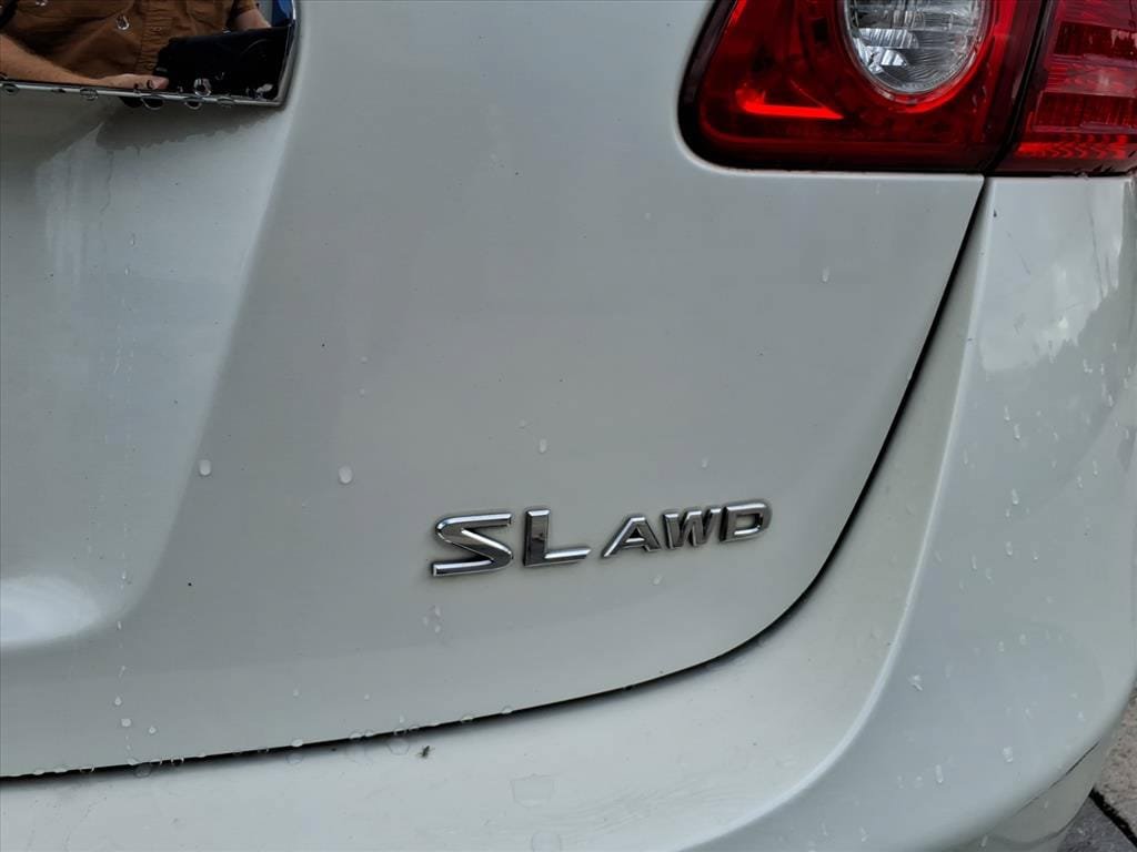 Used 2012 Nissan Rogue SL AWD/4WD image 6