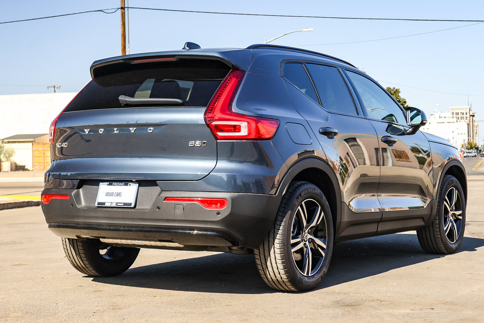 Used 2026 Volvo XC40 B5 Core AWD/4WD image 5