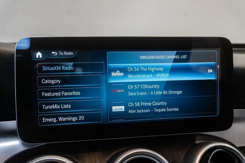 Used 2021 Mercedes-Benz GLC 300 4MATIC w/ Premium Package image 21