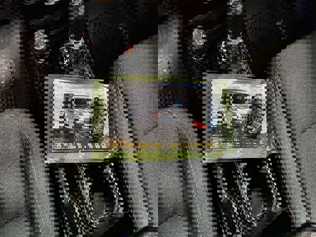 Used 2024 Jeep Wrangler Sport S image 11