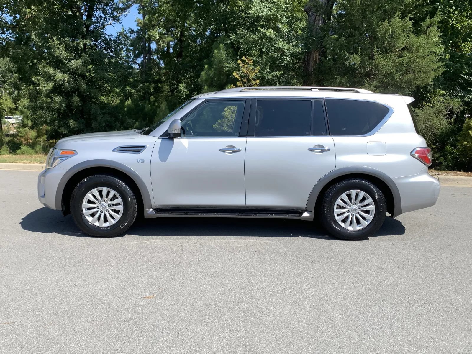 Used 2018 Nissan Armada SV w/ Driver Package RWD image 4