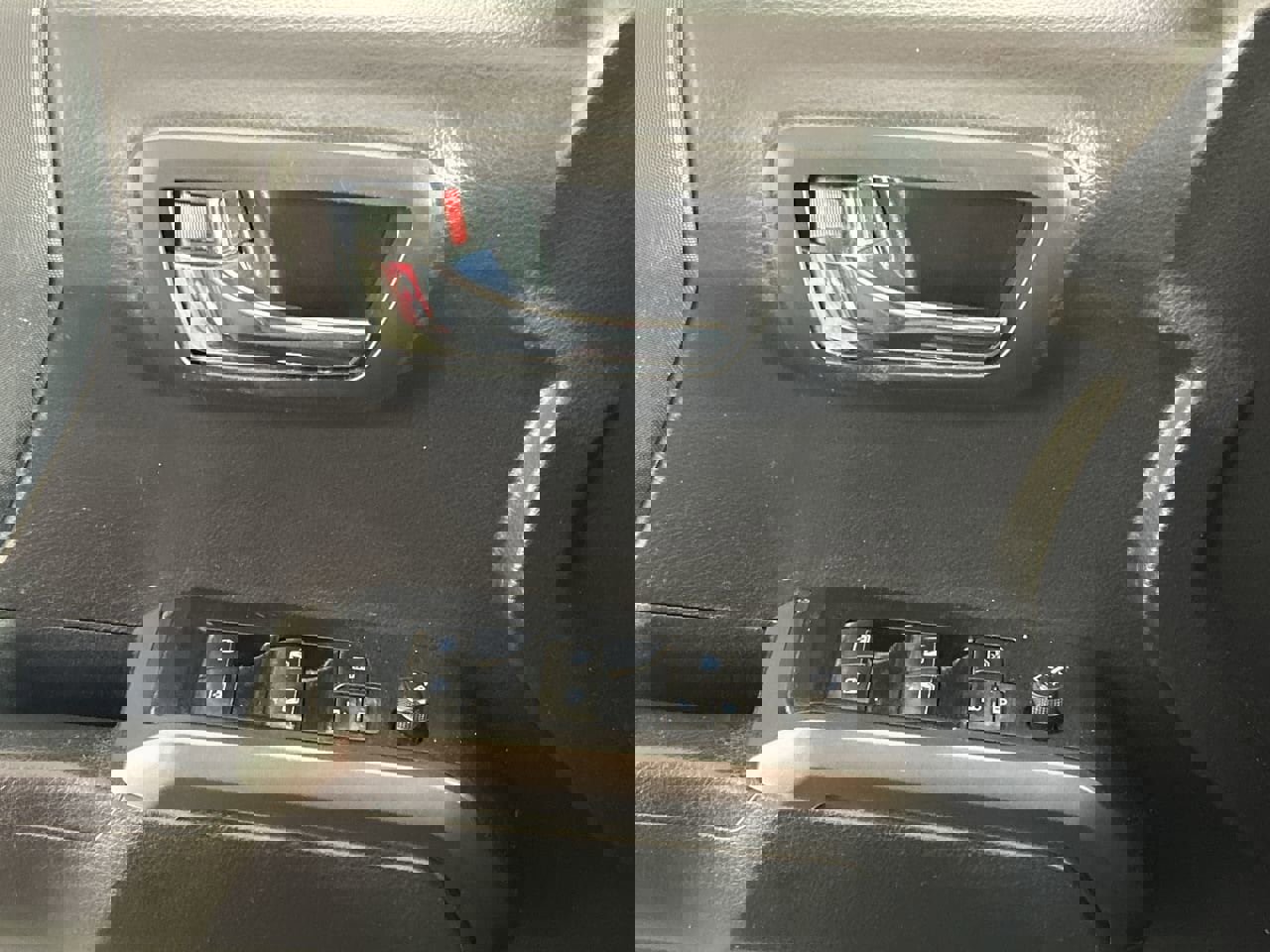 Used 2023 Toyota Tacoma TRD Off-Road image 18