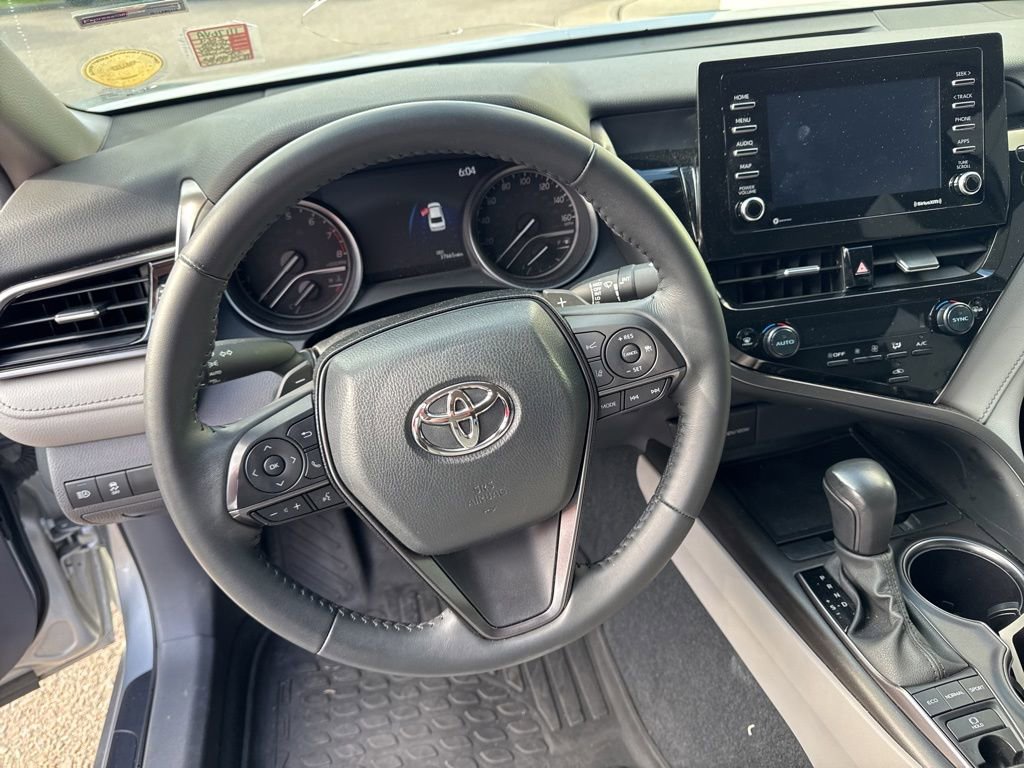 Used 2024 Toyota Camry SE AWD/4WD image 9