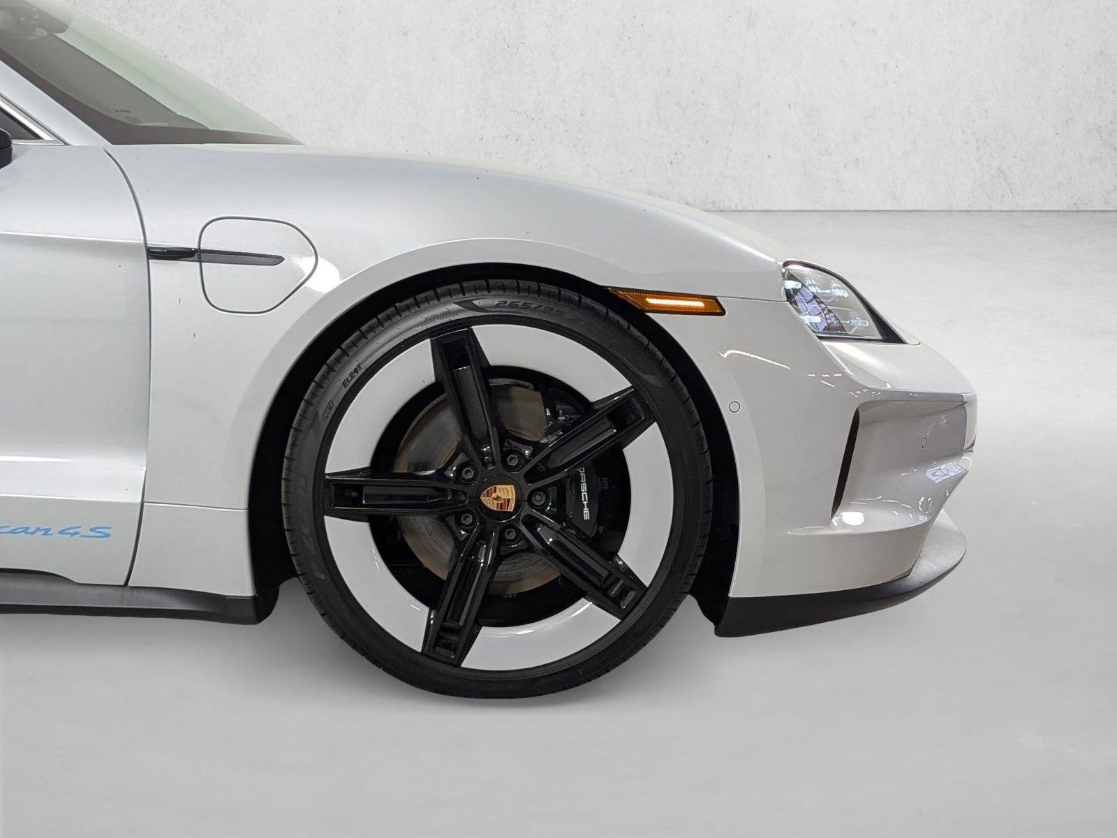 New 2025 Porsche Taycan 4S AWD/4WD image 11