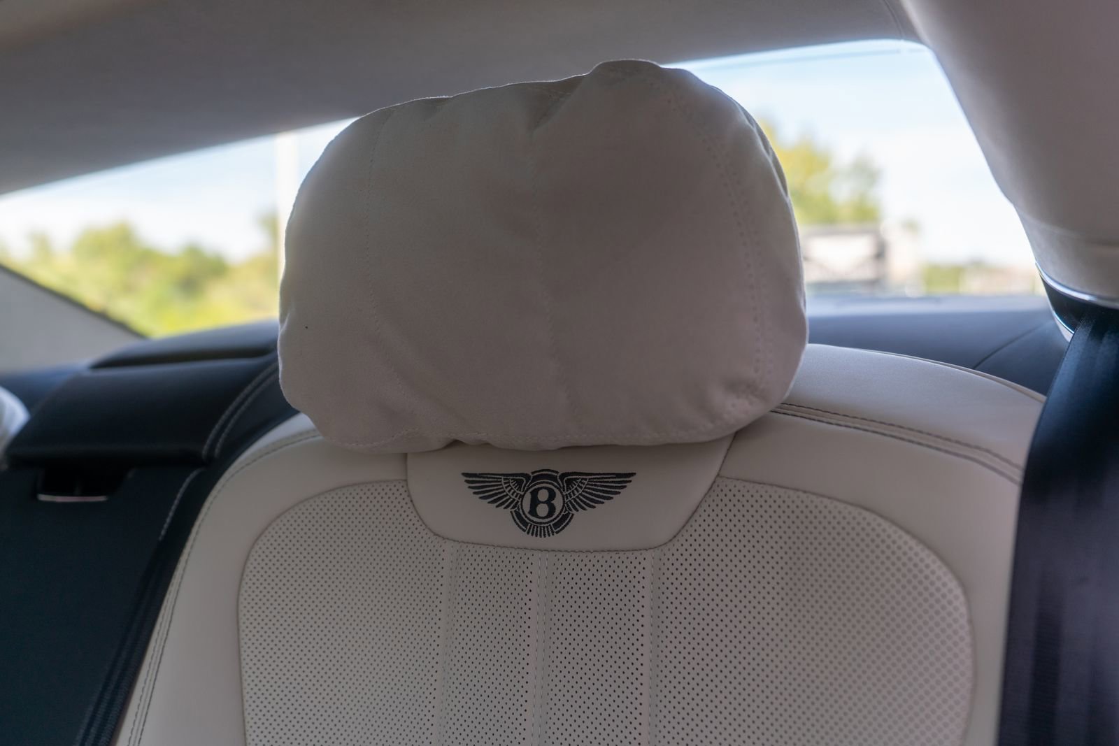 New 2026 Bentley Flying Spur Plug-In Hybrid image 36