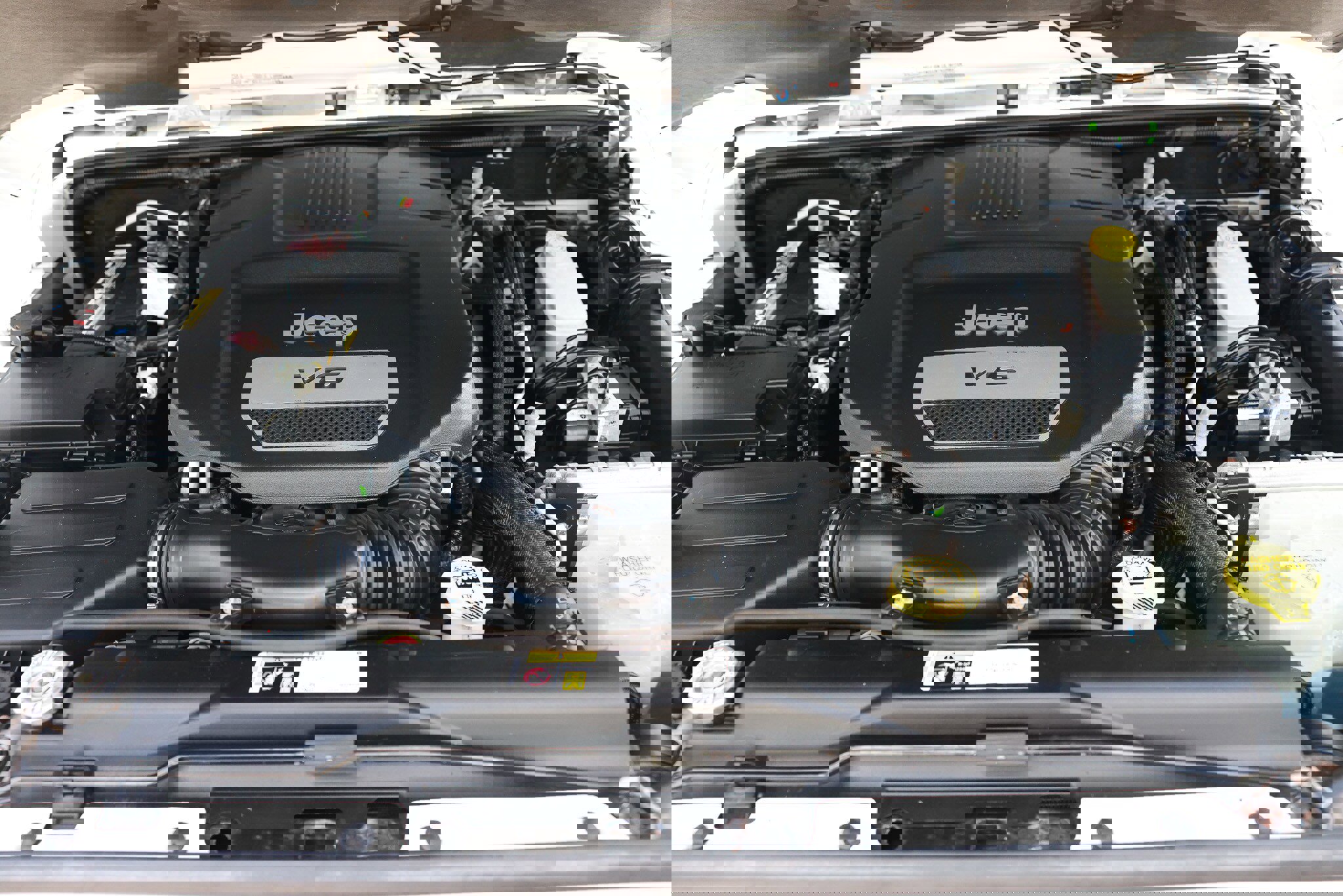 Used 2015 Jeep Wrangler Sahara w/ Connectivity Group image 23