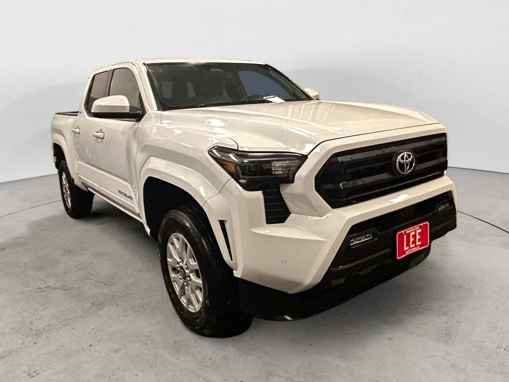 Used 2024 Toyota Tacoma SR5 AWD/4WD image 7
