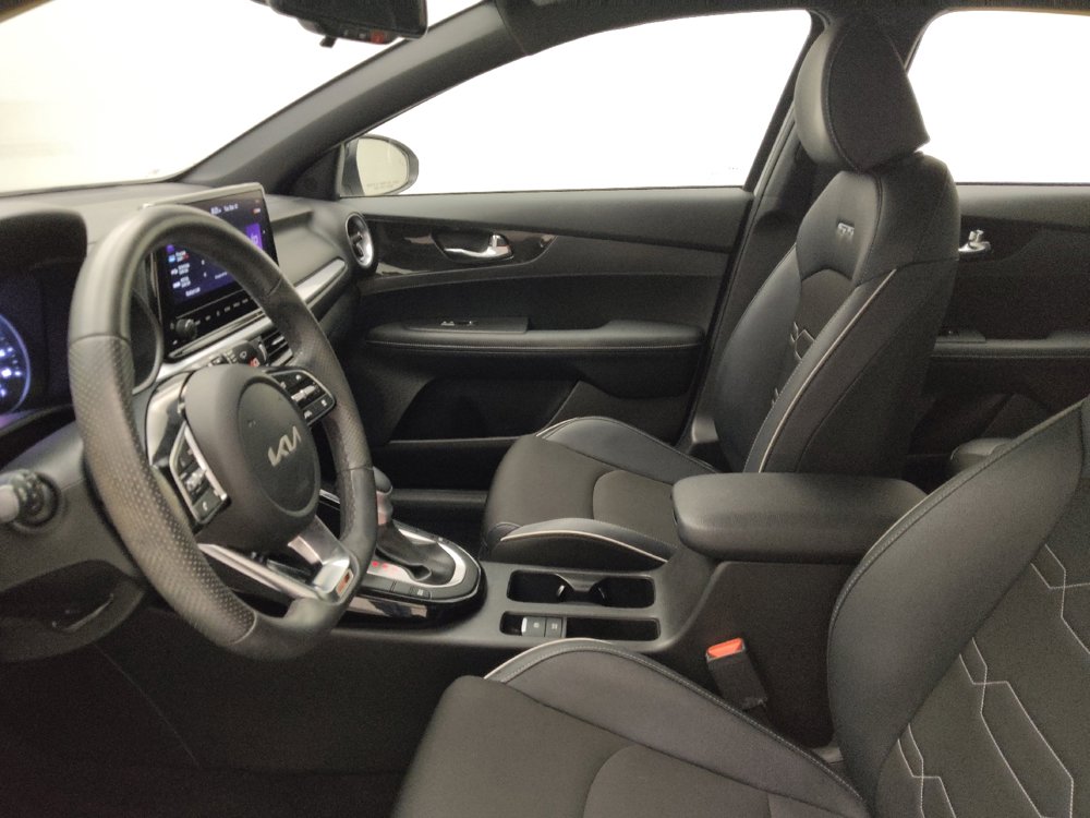 Used 2023 Kia Forte GT-Line w/ GT-Line Technology Package image 17