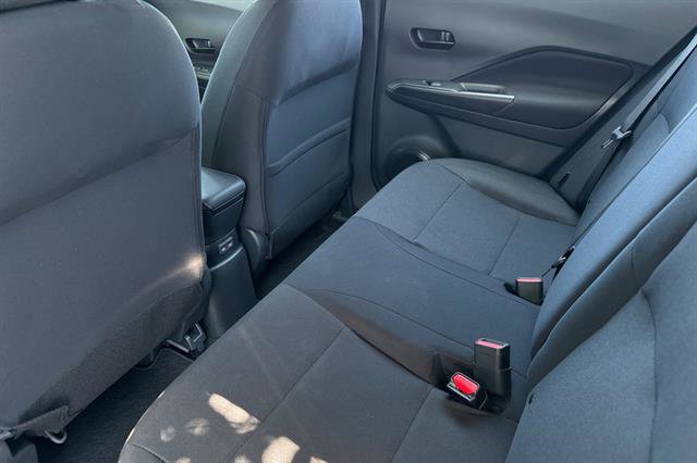 New 2025 Nissan Kicks Play S image 13