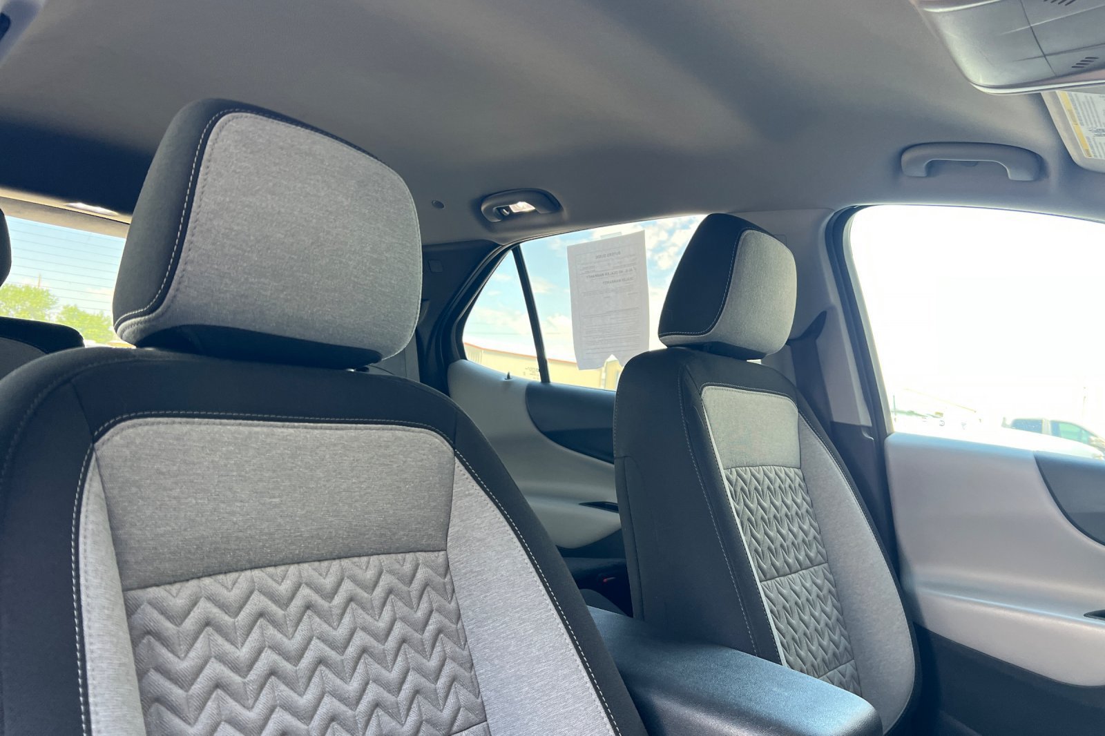 Used 2022 Chevrolet Equinox LS w/ LS Convenience Package AWD/4WD image 18